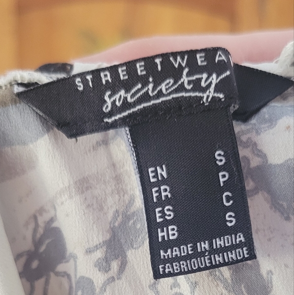 Womens size small dress - Picture 3 of 3